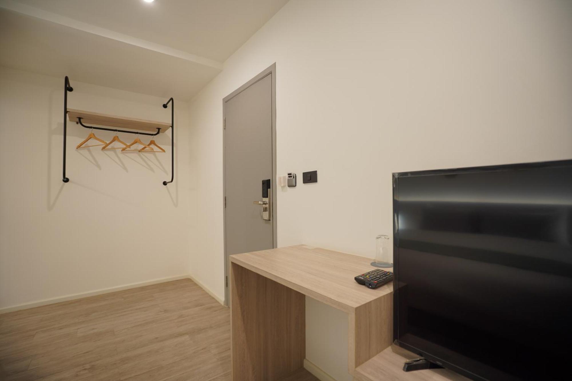 E11 Hotel - Bts Punnawithi 曼谷 外观 照片